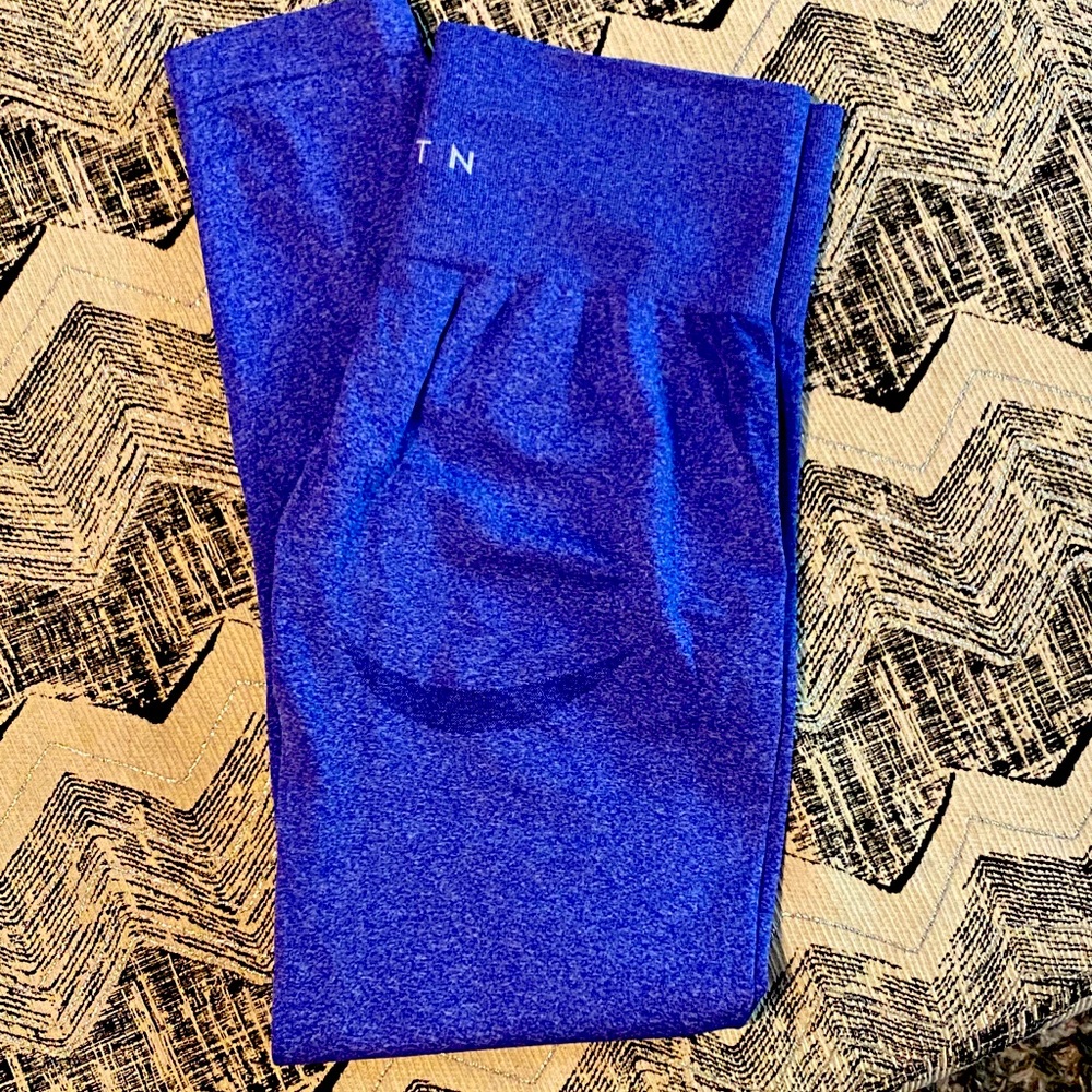 NVGTN Seamless Contour leggings in Electric Blue